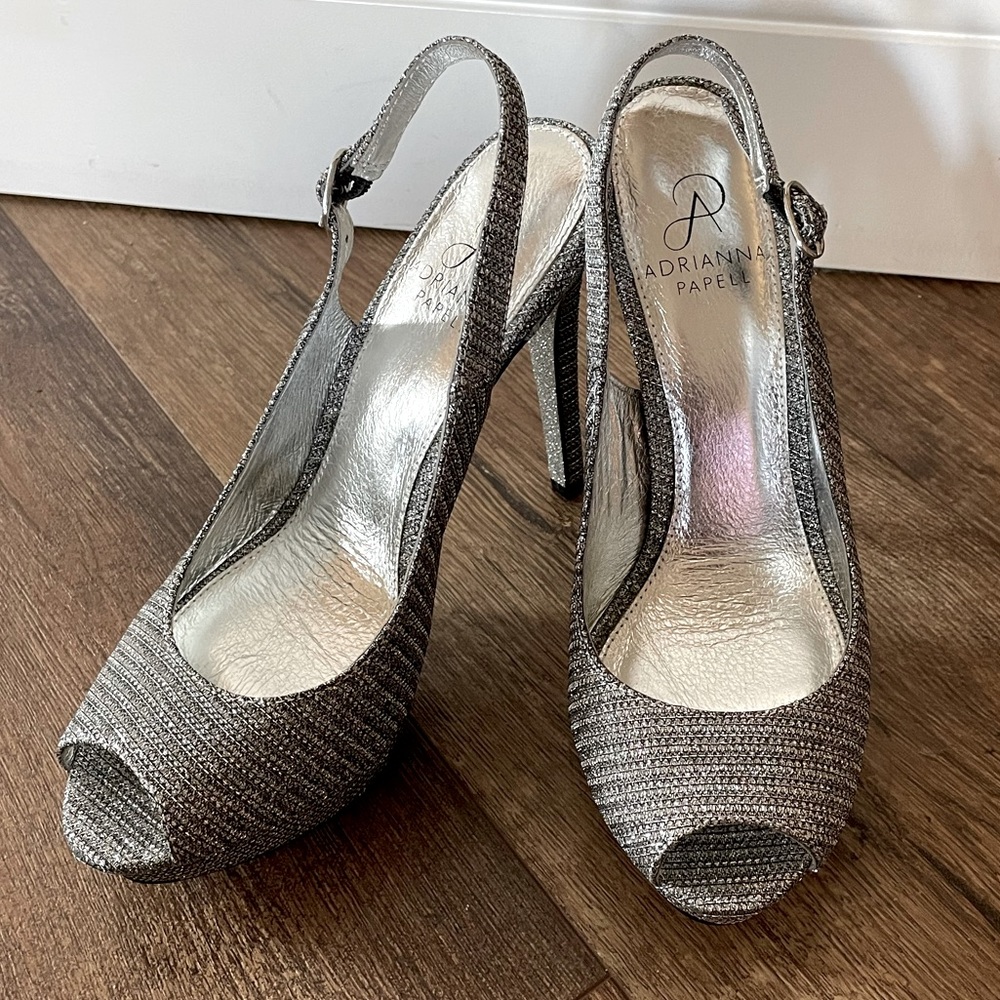 Silver Heels Adrianna Papell 7.5